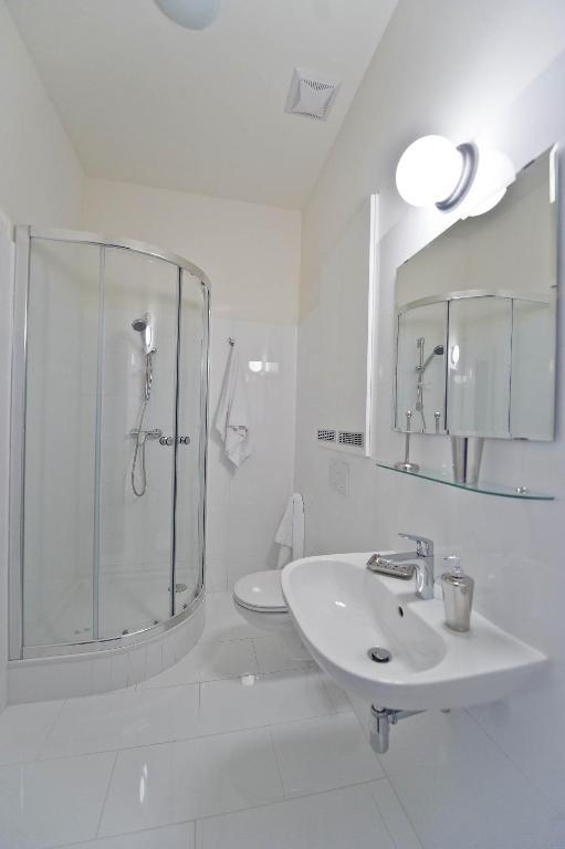 Debo Apartments Schoenbrunner Strasse - Contactless Check In Вена Номер фото